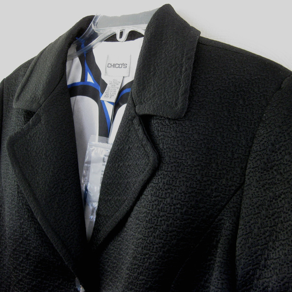 NWT Textured black blazer L Chico's 2 $118 Poly Cotton 3-button Princess seams - Picture 2 of 6